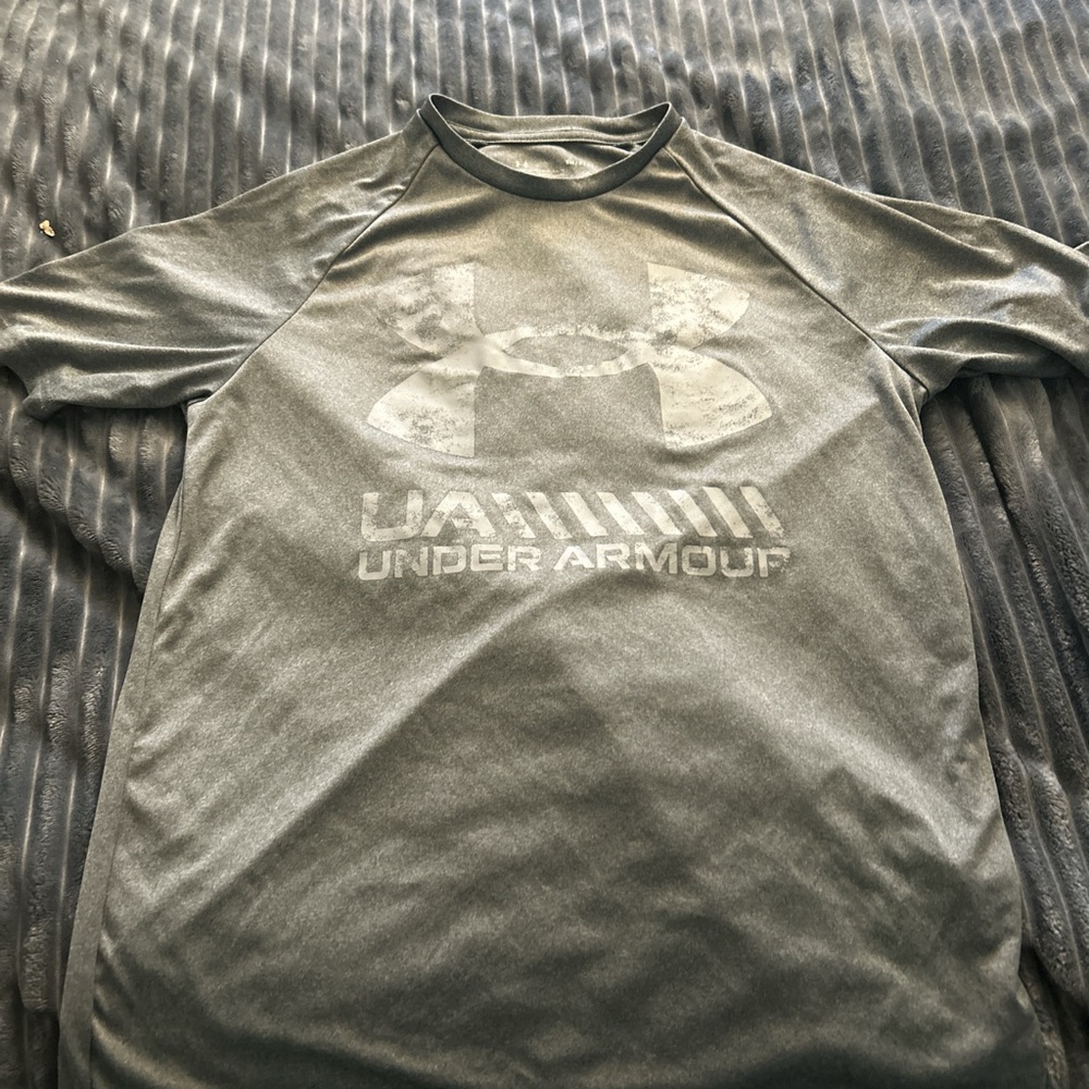 Men’s fitness tee
